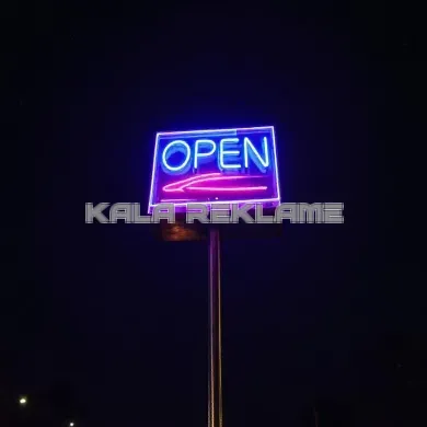Ayo Percantik Bisnismu Di Jogja Dengan Neon Box!